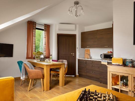 Apartamenty U Harrego I Przy Stawie Spa Z Klimatyzacja, Balia, Sauna, Ogrodem I Parkingiem Кудова-Здруй Экстерьер фото